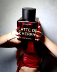 Charger l'image dans la visionneuse de la galerie, Latte di Cherry de New Notes, extrait de parfum