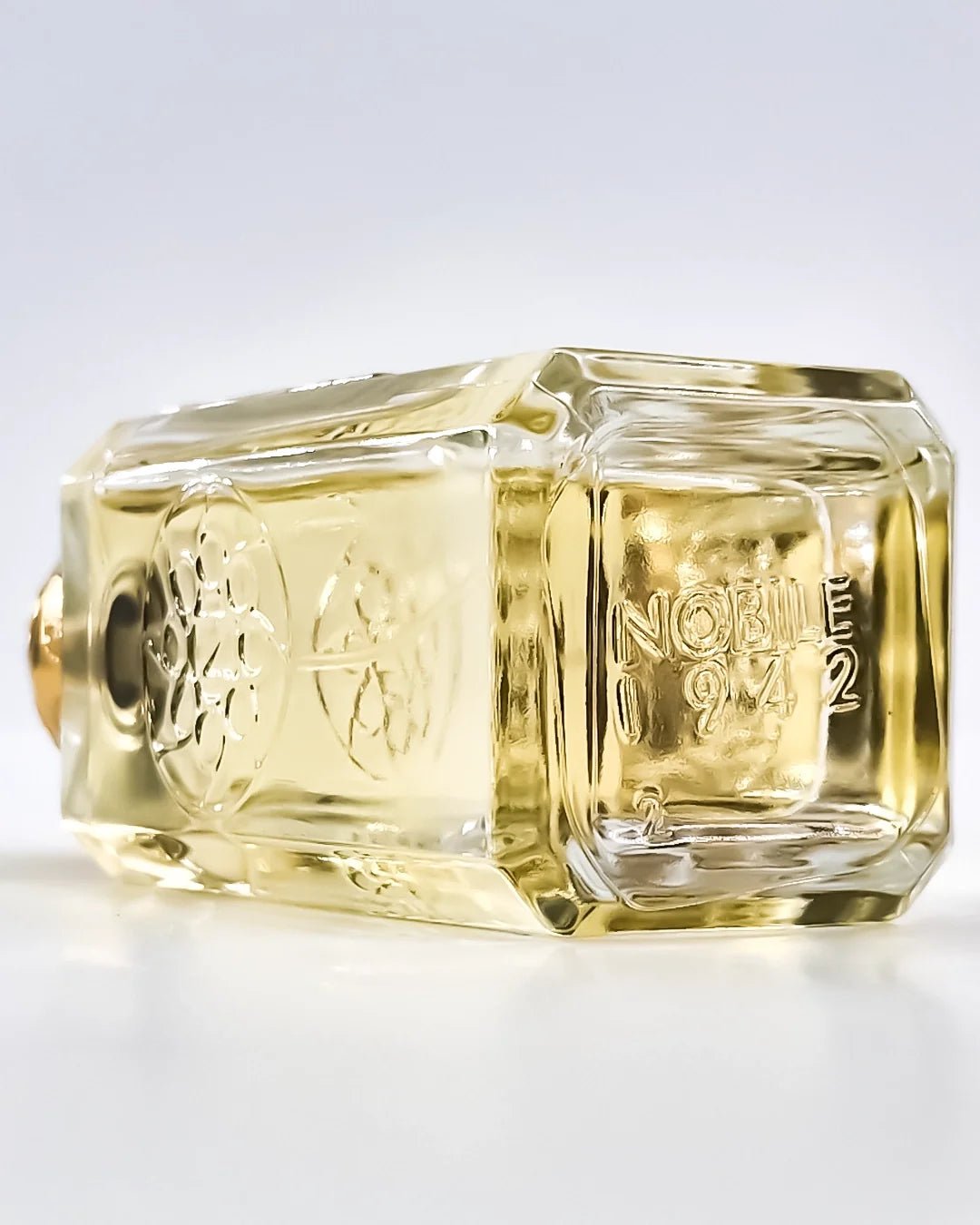 Casta Diva de Nobile 1942, flacon couché