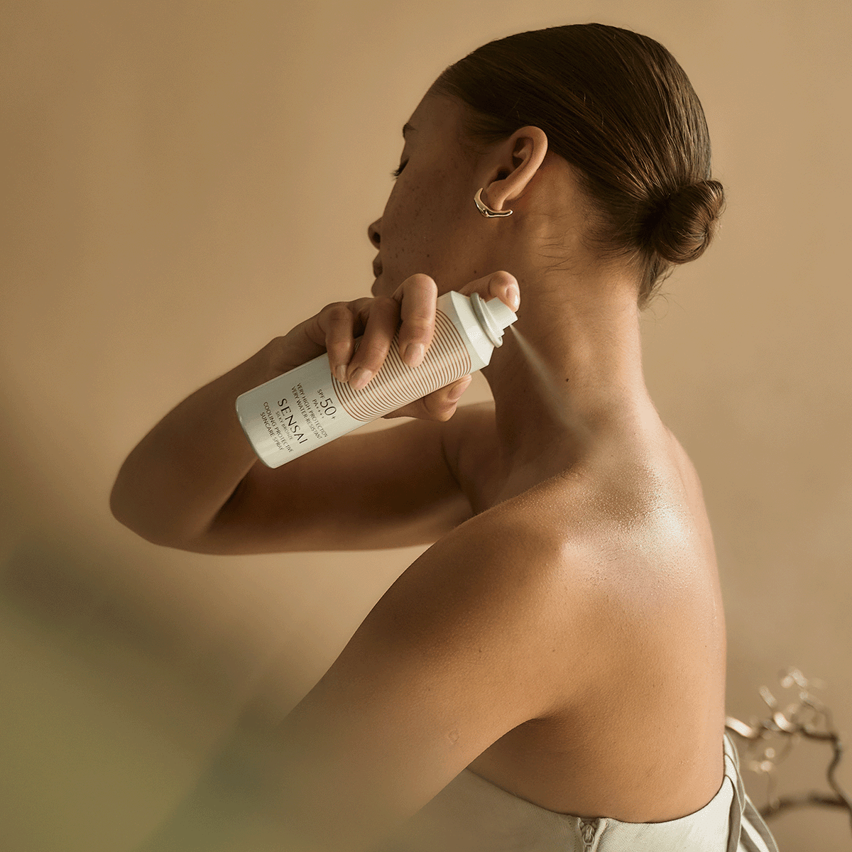 SPRAY RAFRAÎCHISSANT PROTECTION SOLAIRE SENSAÏ - Soleil d'Or