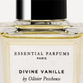 Charger l'image dans la visionneuse de la galerie, Divine Vanille d'Essential Parfums, détail de l'étiquette
