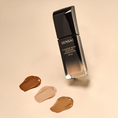 Load image into Gallery viewer, FAWLESS SATIN MOISTURE FOUNDATION - FONDS DE TEINT - 30ml - SPF25 SENSAÏ - Parfumerie du Soleil d'Or

