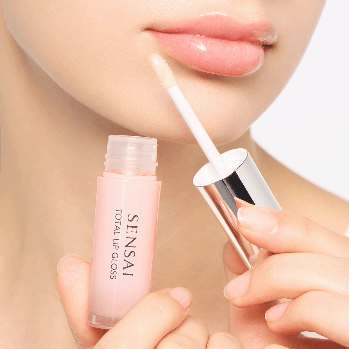 Gloss Sublimateur Lèvres Couleurs - 4,5ml SENSAÏ - Parfumerie du Soleil d'Or