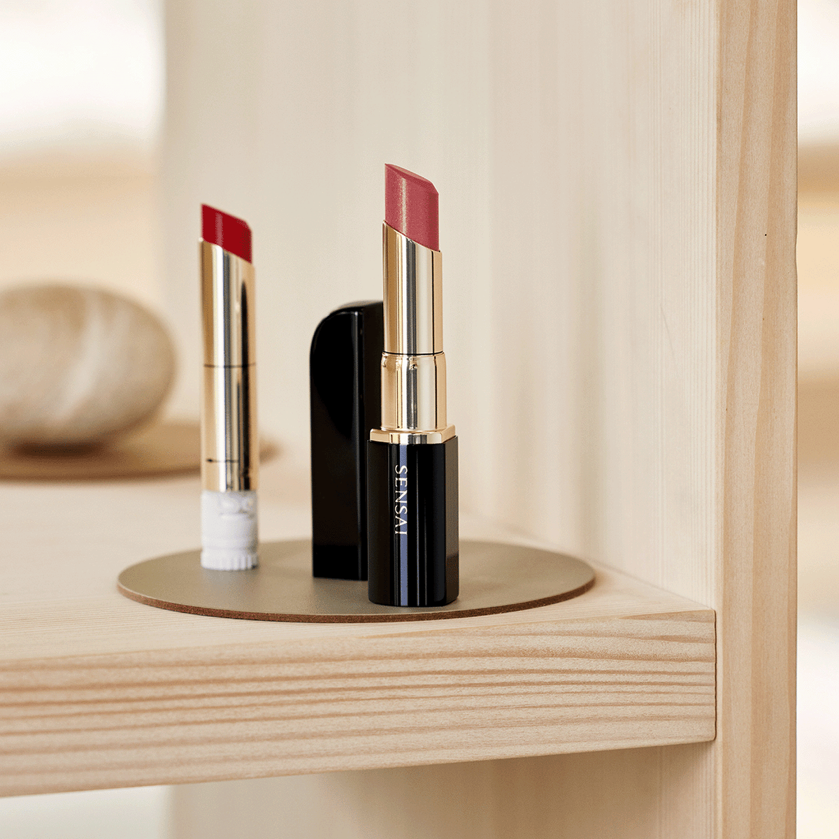 LASTING PLUMP LIPSTICK (RECHARGE) - COULEURS - 3,8g SENSAÏ - Parfumerie du Soleil d'Or