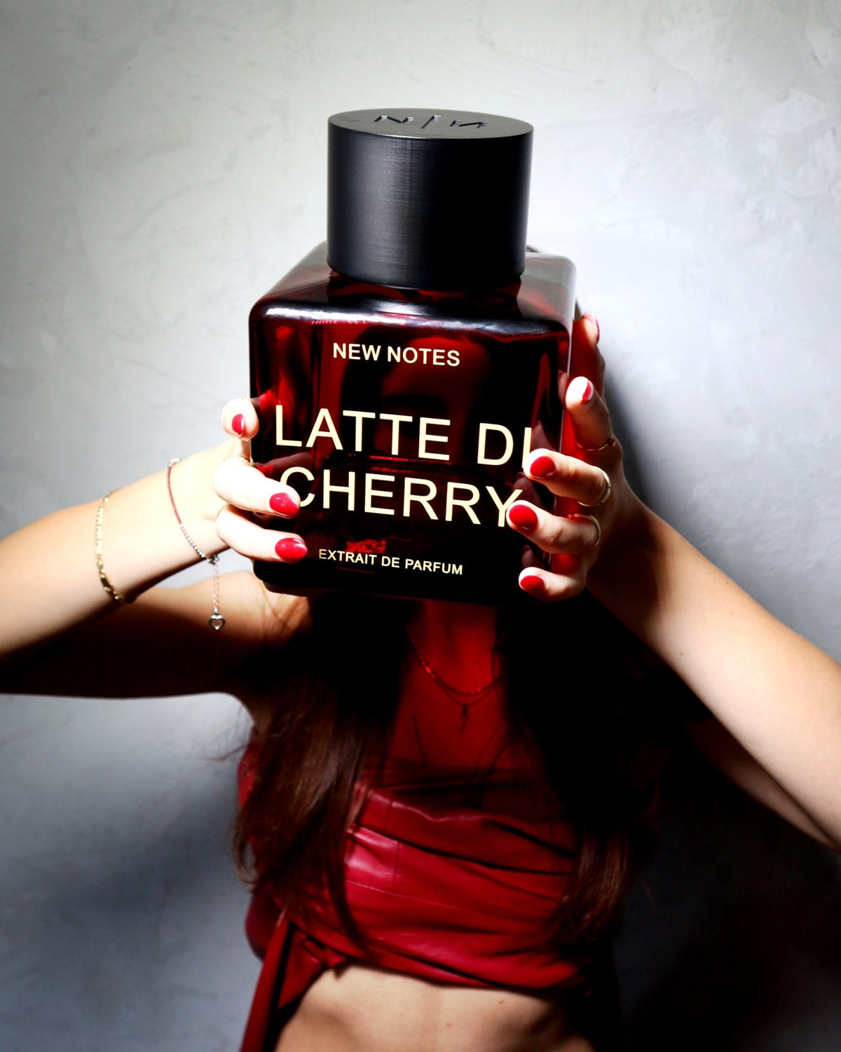 Latte di Cherry de New Notes, extrait de parfum