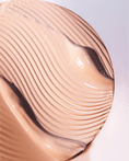 Charger l'image dans la visionneuse de la galerie, LE SOIN ÉCLAT TEINTÉ SPF 30 LA MER - Soleil d'Or
