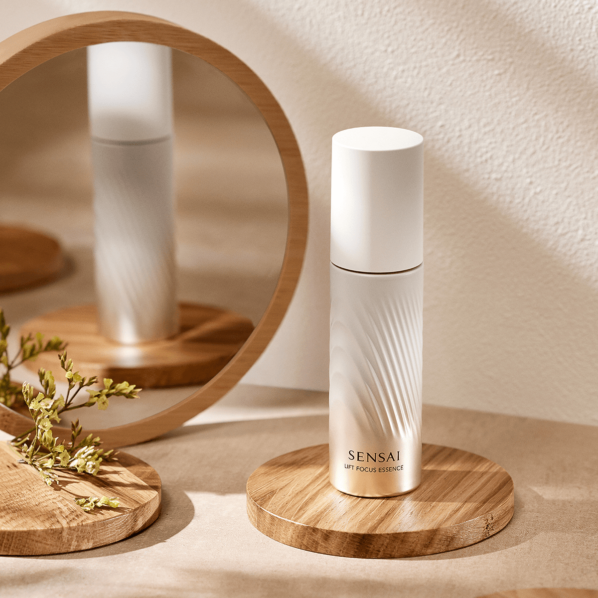 ESSENCE LIFT FOCUS SENSAÏ - Soleil d'Or