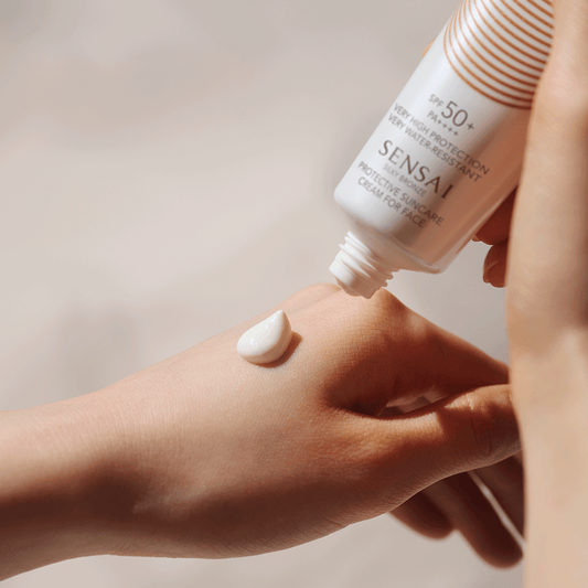 CRÈME PROTECTION SOLAIRE POUR LE VISAGE SENSAÏ - Soleil d'Or