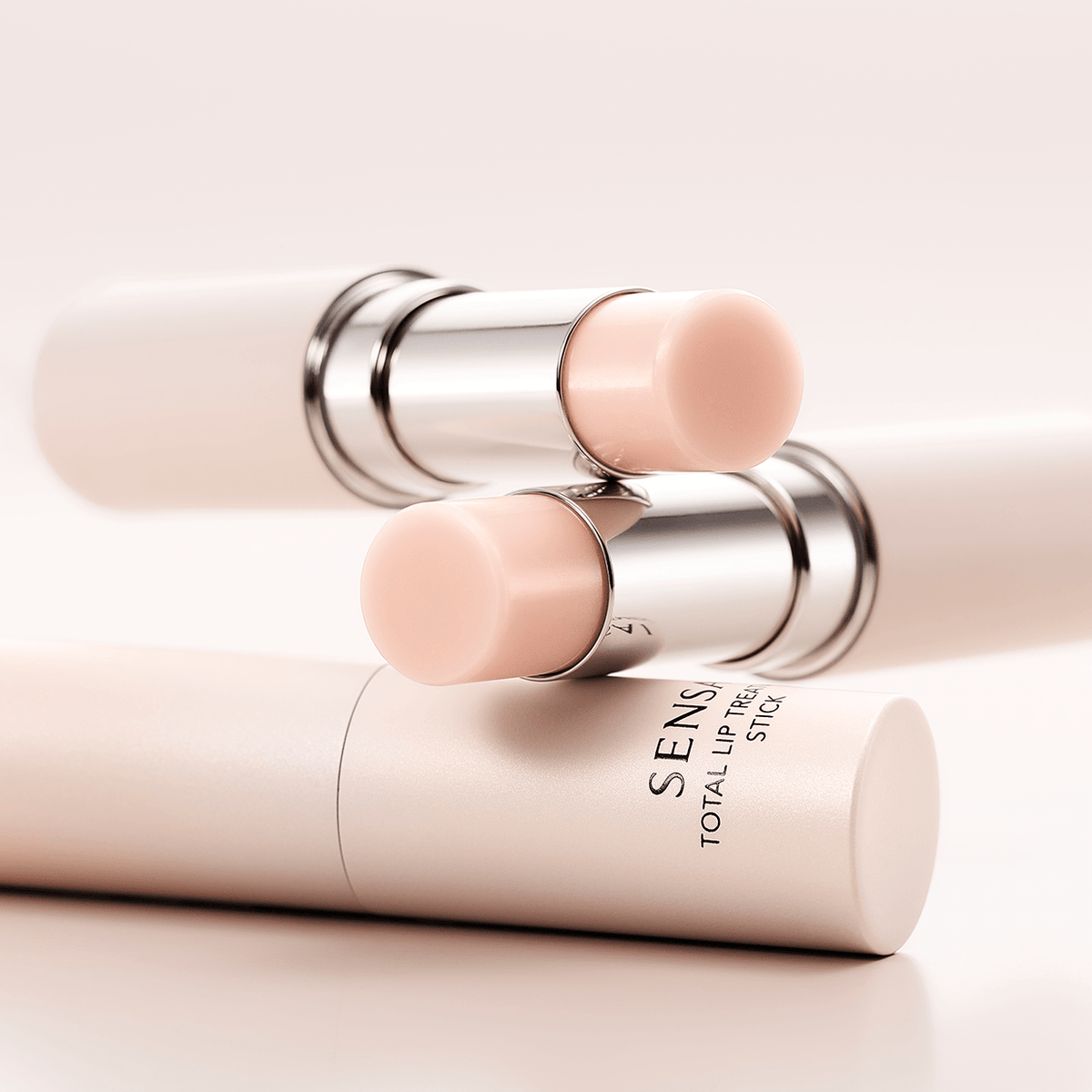 STICK SOIN TOTAL POUR LES LÈVRES SENSAÏ - Soleil d'Or