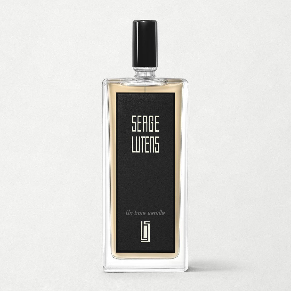 Un bois vanille by Serge Lutens bottle with its spray